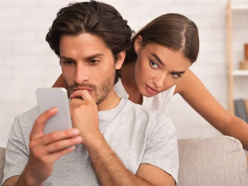 What To Do When Your Boyfriend Won't Stop Talking To His Ex? 
